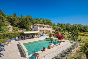 prestigious estate with heated pool, superb view of the luberon, a few kilometres from gordes, in the countryside of murs